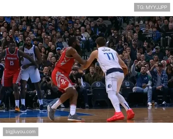 假动作是否构成犯规？关键看欺骗意图与实际干扰